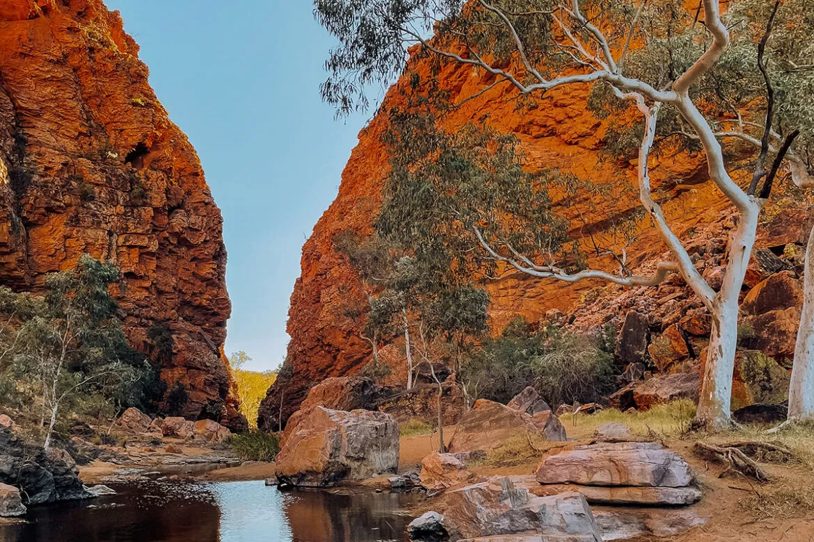 Resorts in Northern Territory - Simpsons Gap in the MacDonnell Ranges near Alice Springs