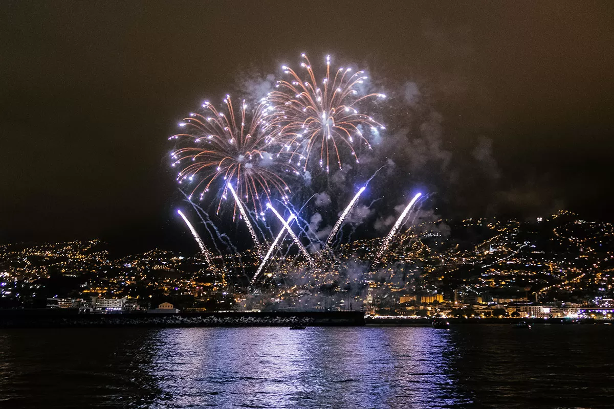 Things to do in Funchal Madeira - Atlantic Ocean Festival - Fireworks