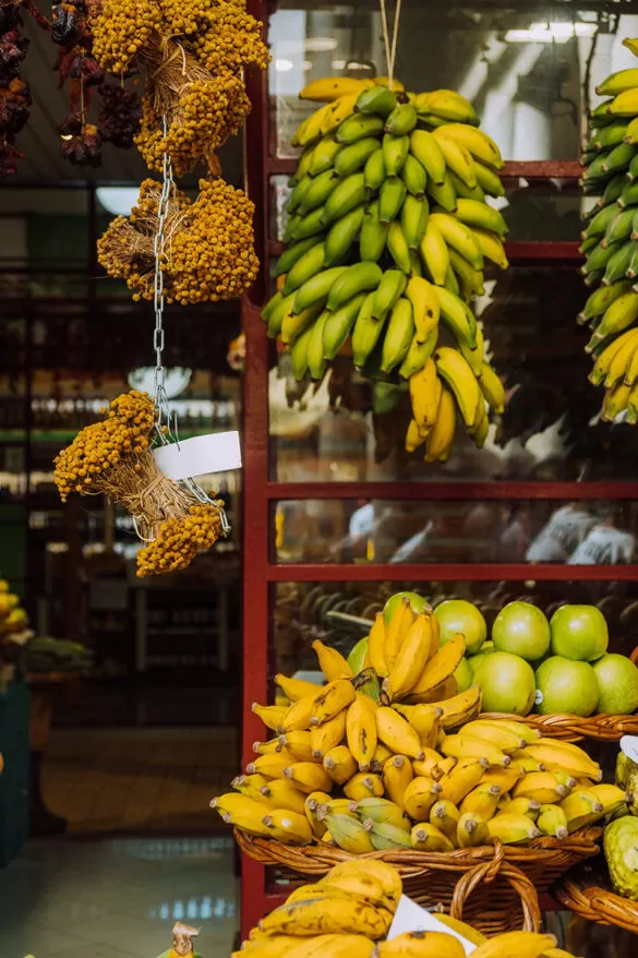 Things to do in Funchal Madeira - Mercado dos Lavradores - Bananas