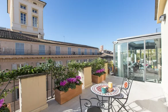 BEST HOTELS Near the Trevi Fountain in Rome - Three Coins in the Fountain Apartment - Terrace