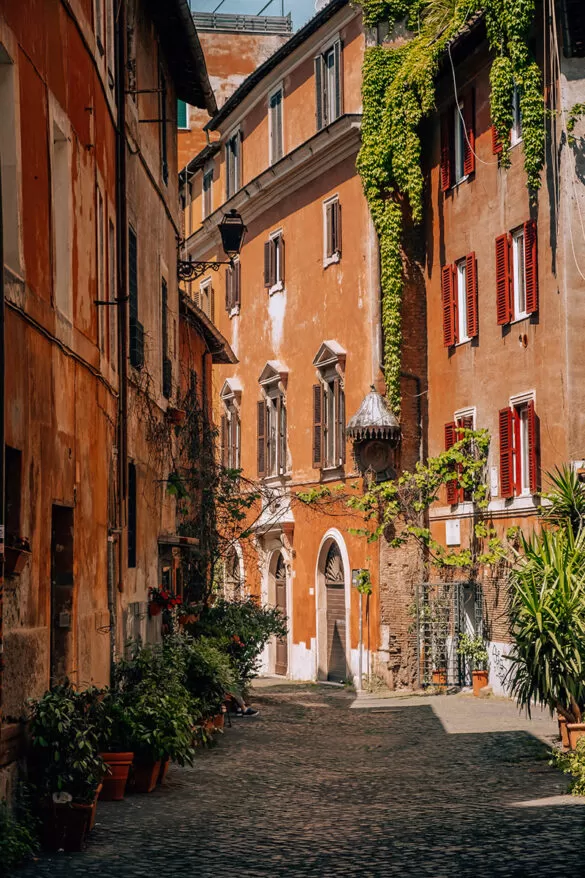 BEST Hotels in Trastevere Rome - Via in Piscinula