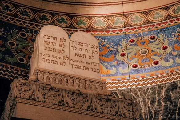 Best Things to Do in Trieste Italy - Jewish Synagogue - Hebrew tablets