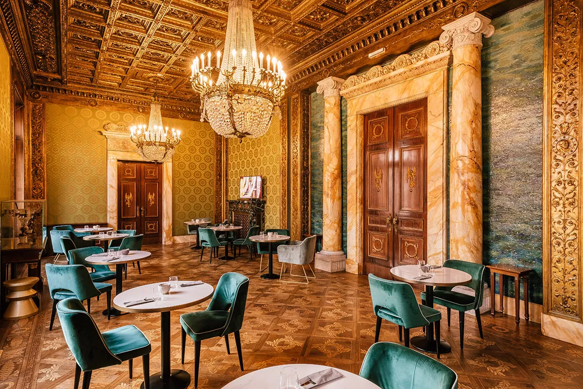 DoubleTree by Hilton Trieste - Breakfast food