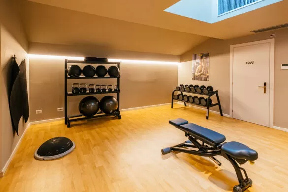 DoubleTree by Hilton Trieste - Gym with weights