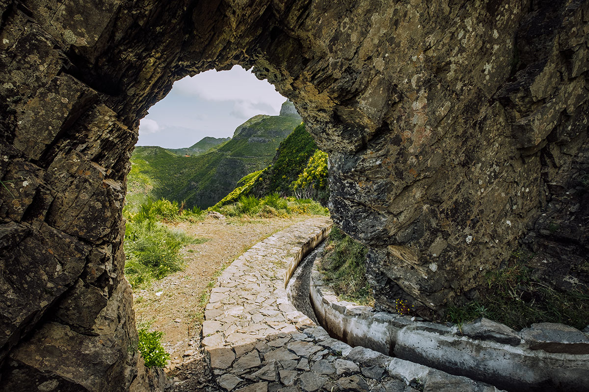 Where to Stay in Madeira - PR17 Trail - Caminho do Pinaculo e Folhadal
