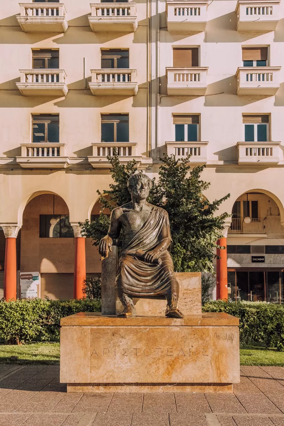 Things to do in Thessaloniki - Aristotelous Square - Statue of Aristotle