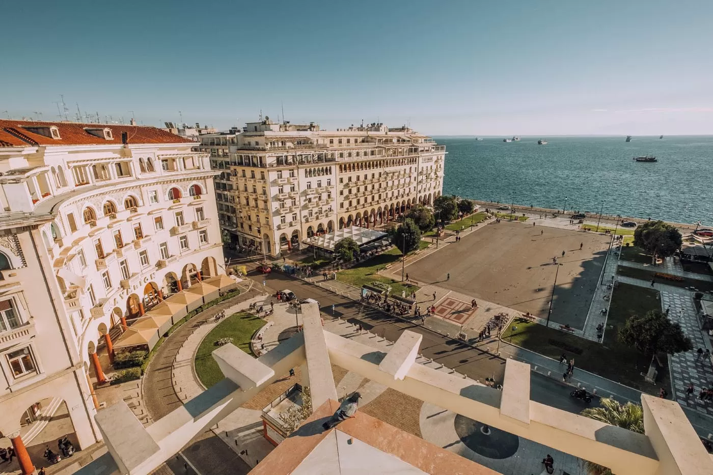 Things to do in Thessaloniki - Orizontes Roof Garden - Overlooking Aristotelous Square
