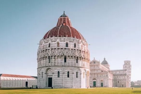 Best things to do in Florence - Day trip to Pisa - Piazzo dei Miracoli - Baptistery