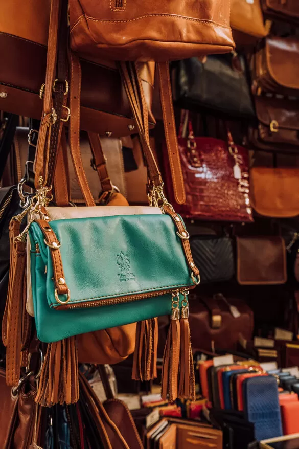 Best things to do in Florence - Leather bag at Mercato Nuovo