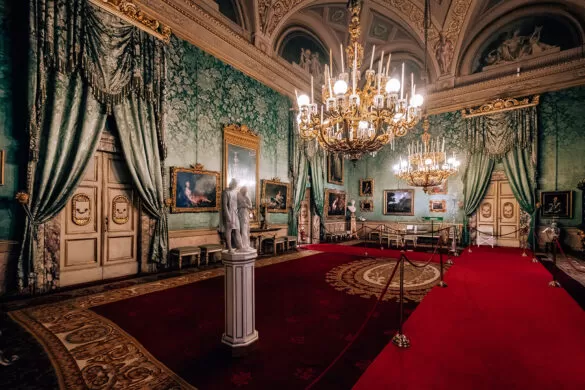 Best things to do in Florence - Palazzo Pitti - Green Room