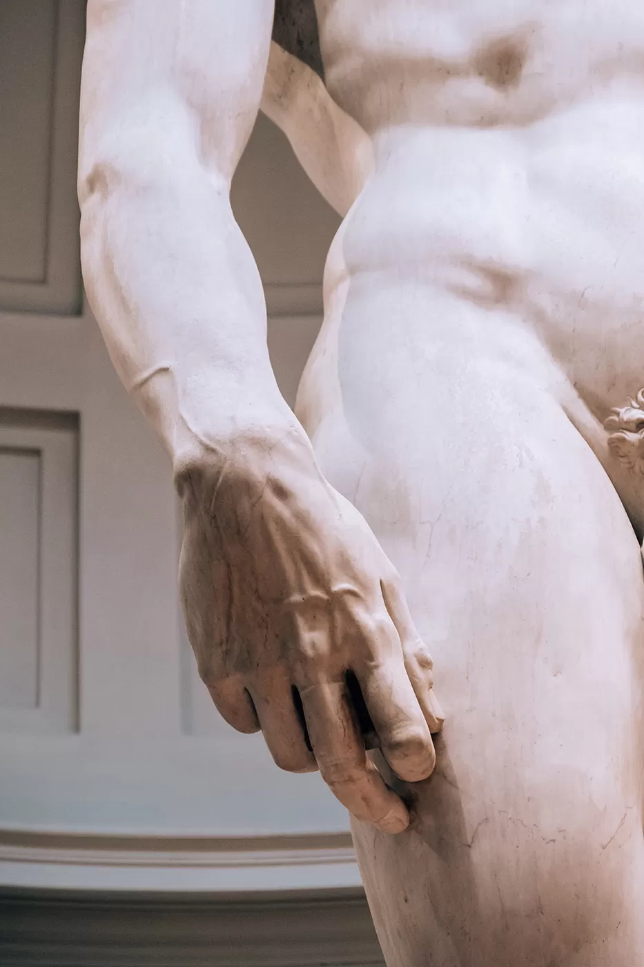 Florence tips - Galleria dell'Accademia - David's hand