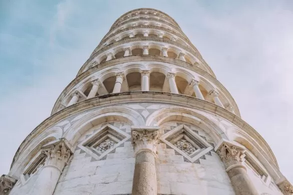 Things to do in Pisa Italy - Looking up at Leaning Tower of Pisa