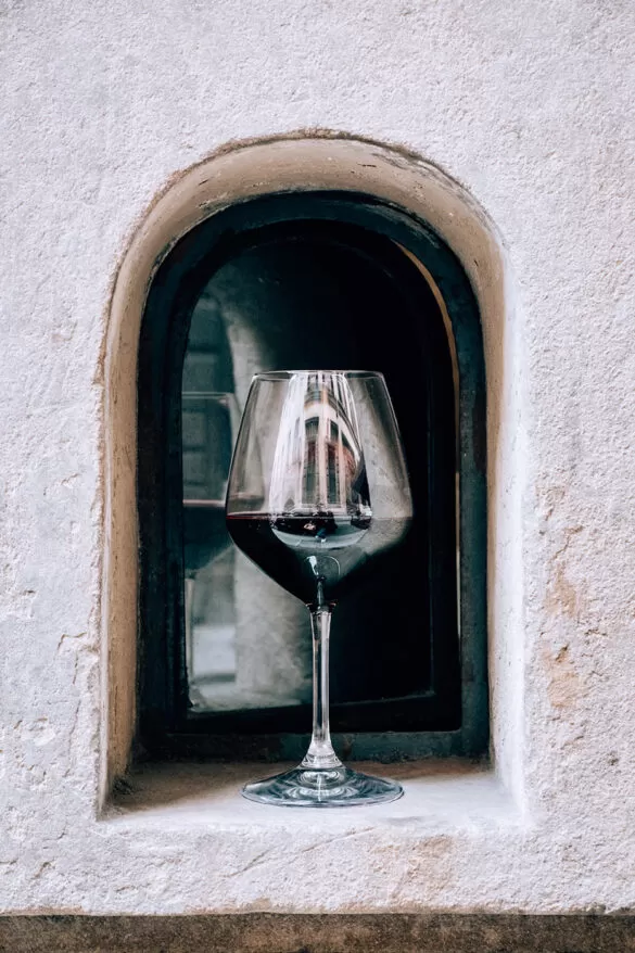 Unique Things to Do in Florence – Buchetta del vino Unique Things to Do in Florence - Buchetta del vino