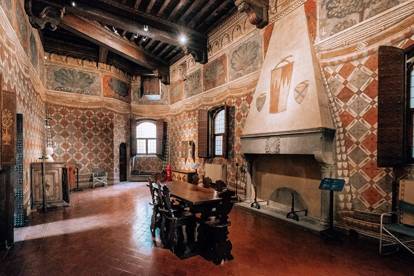 Unique Things to Do in Florence - Palazzo Davanzati - Fireplace