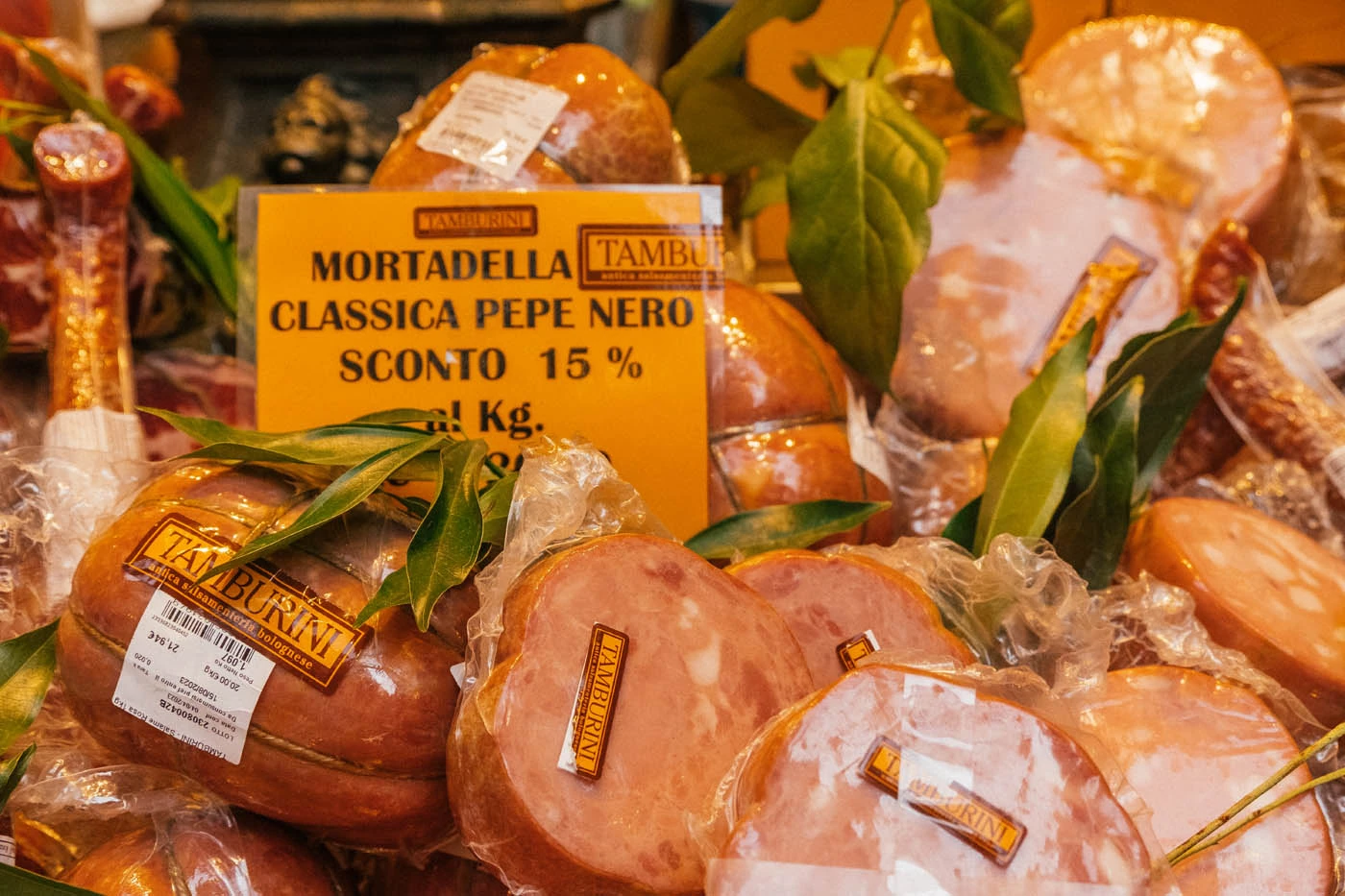 What to Eat in Bologna - Mortadella classica pepe nero