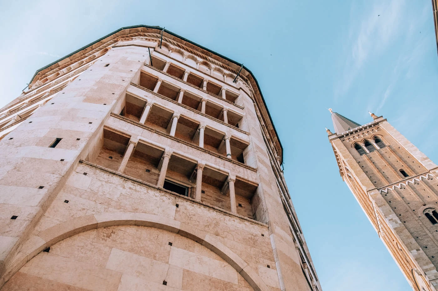 BEST Things to do in Parma Italy - Looking up at Parma Cathedral and Baptistery