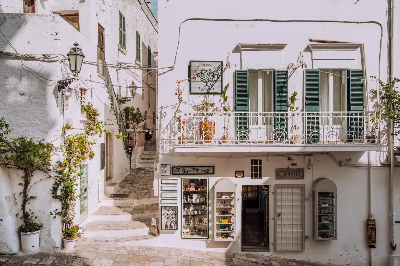 Things to do in Ostuni - Shops